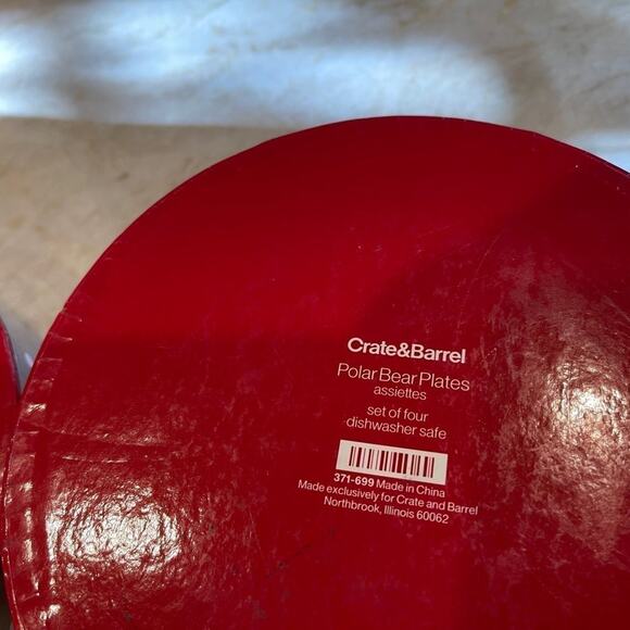 Crate & Barrel Plates polar bear set of 4 like New with box Christmas winter - Picture 3 of 8
